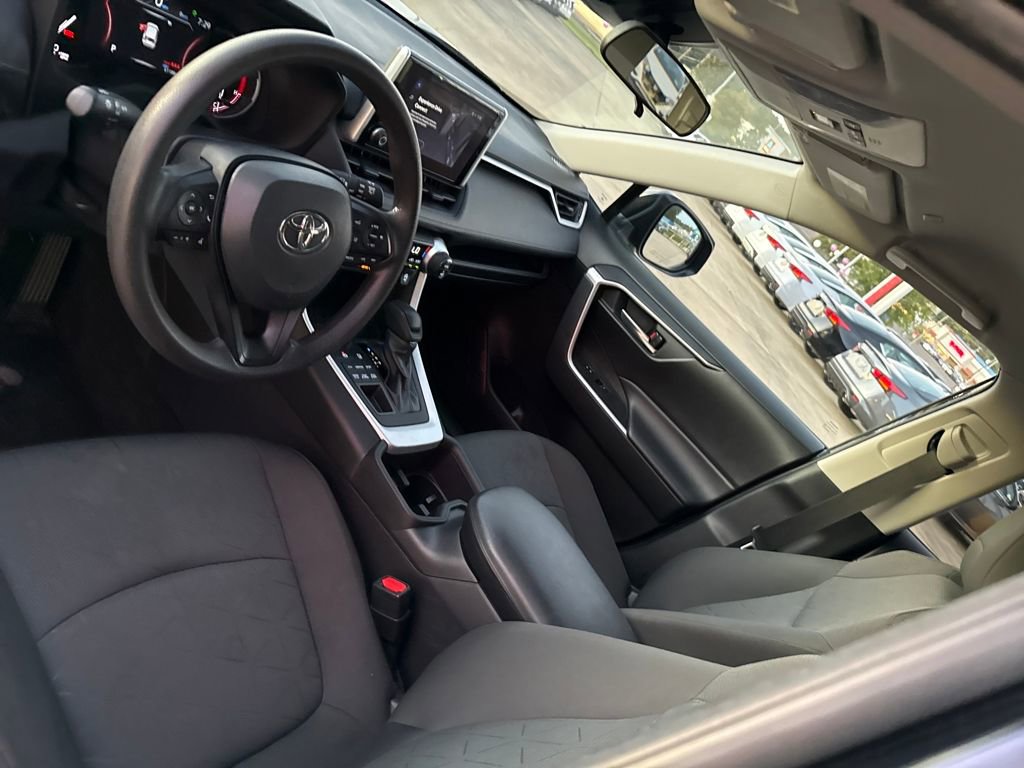 Used 2024 Toyota RAV4 XLE image 21