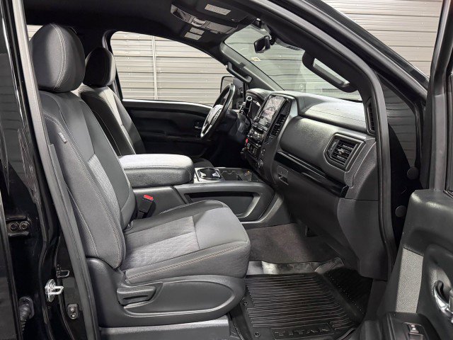 Used 2023 Nissan Titan SV w/ SV Convenience Package image 15