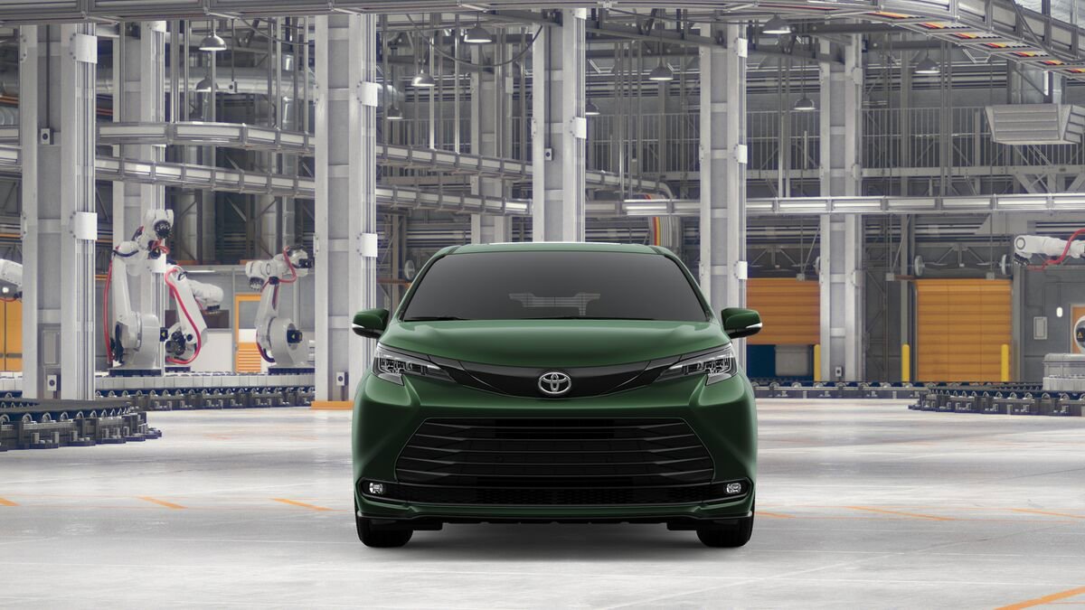 New 2026 Toyota Sienna XLE Woodland Edition image 17