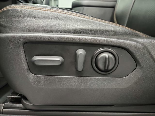 Used 2022 GMC Sierra 2500 AT4 image 16