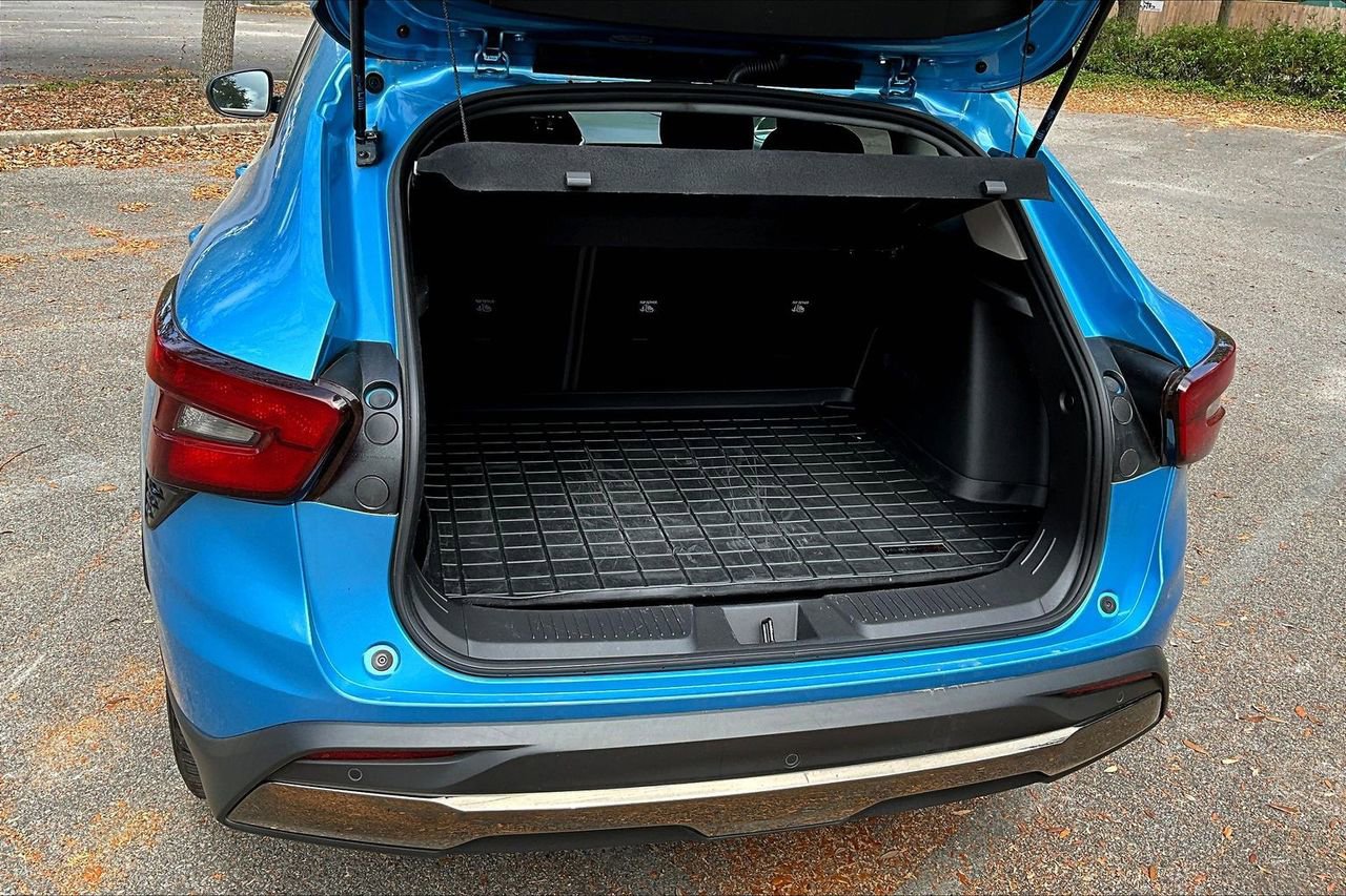 Used 2025 Chevrolet Trax ACTIV w/ Driver Confidence Package FWD image 36