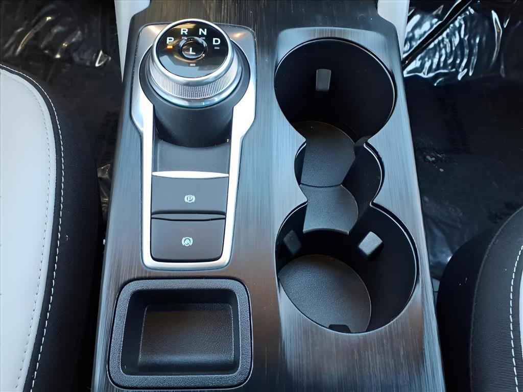 Used 2025 Ford Escape Active w/ Active Premium Tech Pack image 16