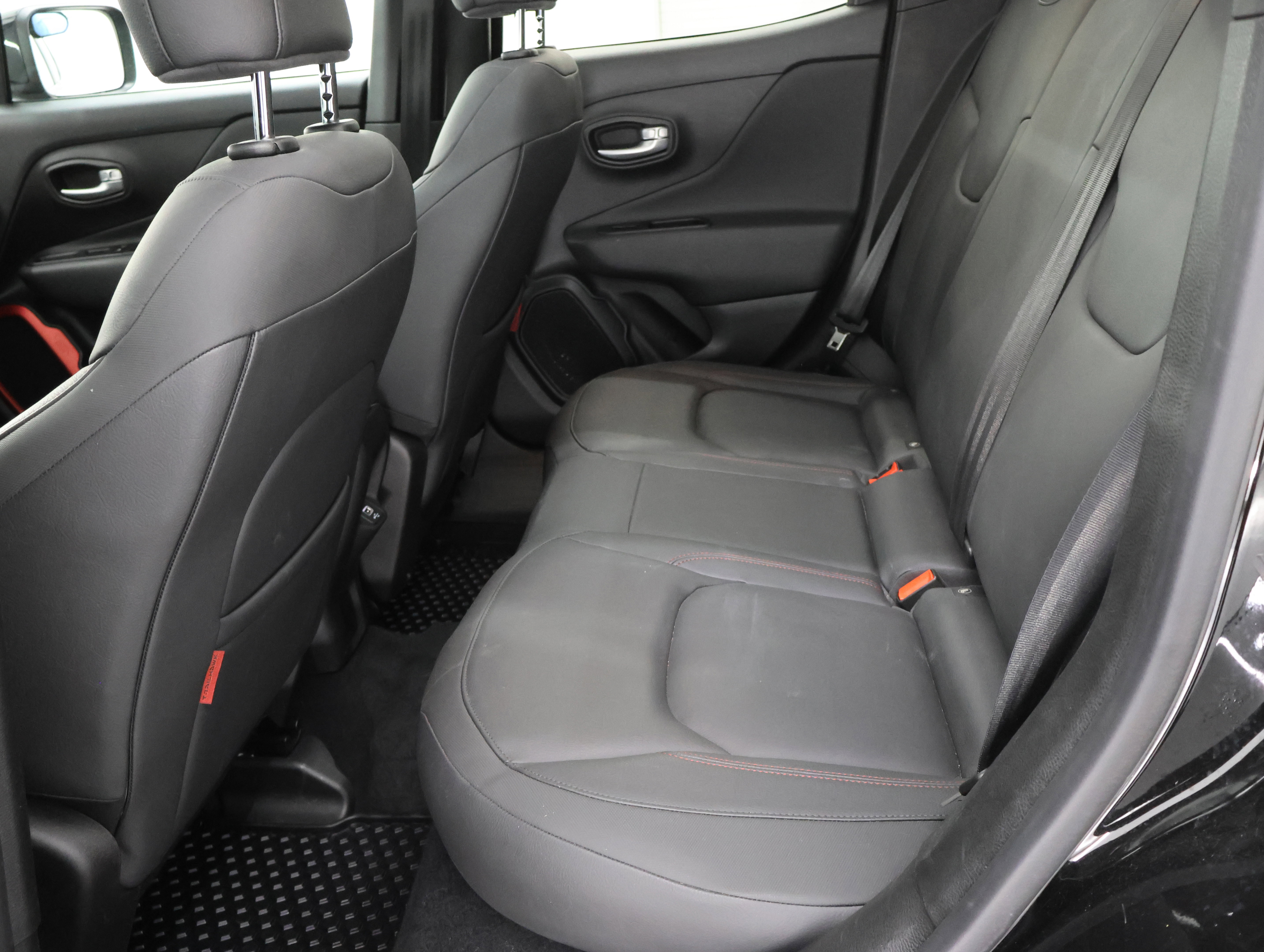 Used 2023 Jeep Renegade Trailhawk w/ Sun/Sound Group AWD/4WD image 33