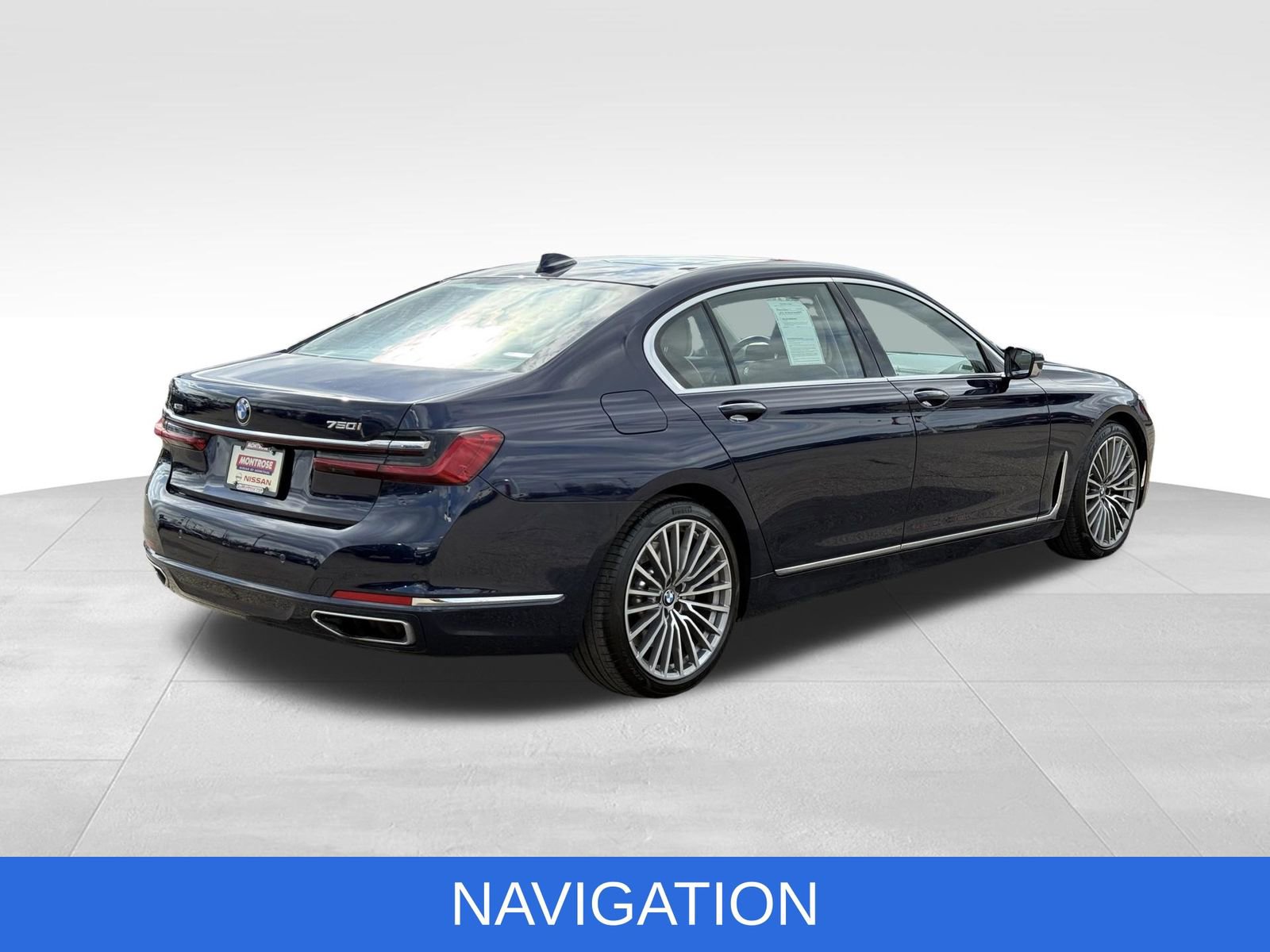 Used 2021 BMW 750i xDrive w/ Executive Package image 12