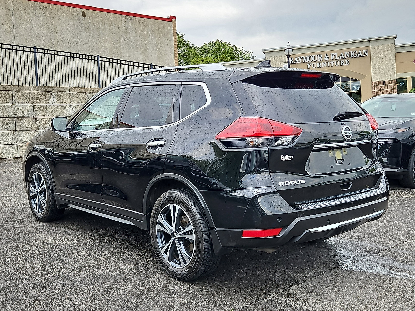 Certified 2020 Nissan Rogue SV w/ Premium Package AWD/4WD image 4