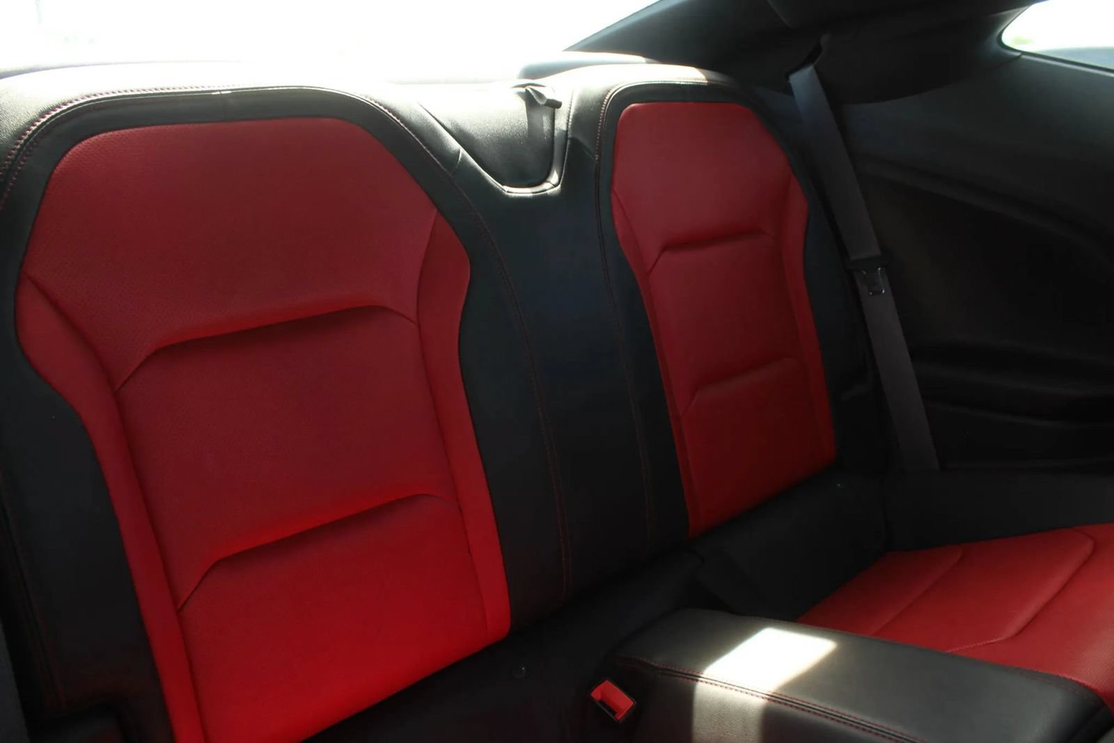 Used 2017 Chevrolet Camaro LT RWD image 17