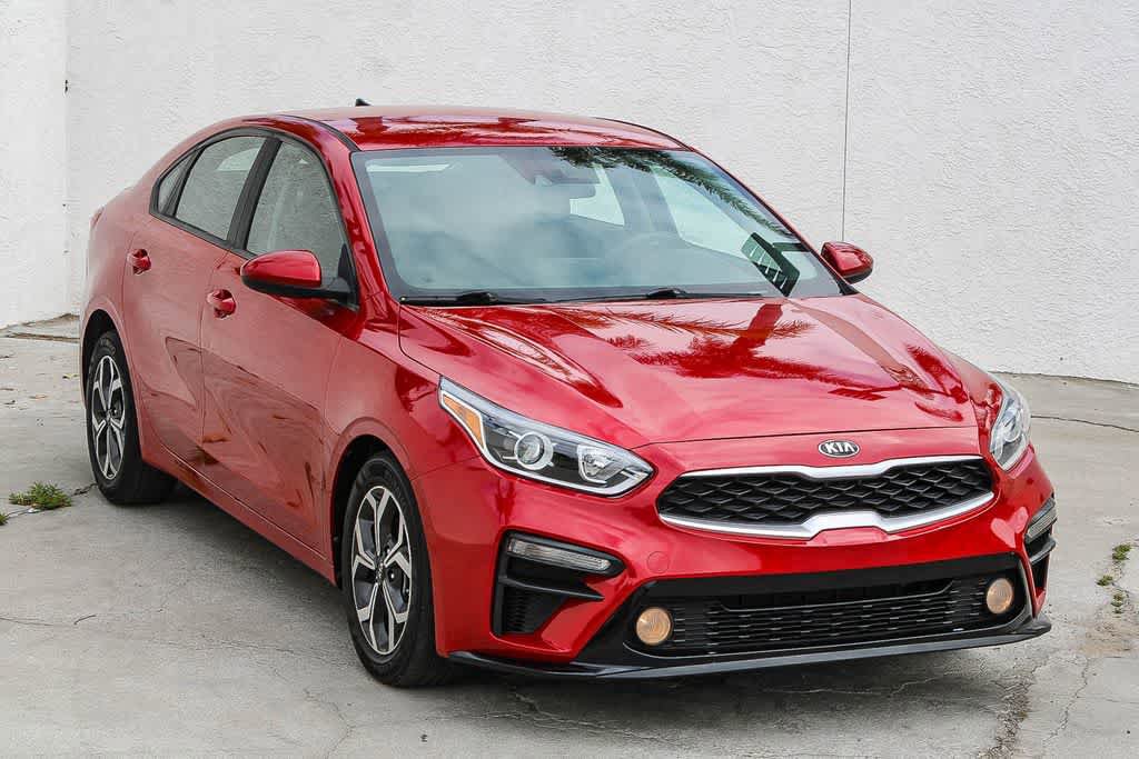 Used 2019 Kia Forte LXS FWD image 3