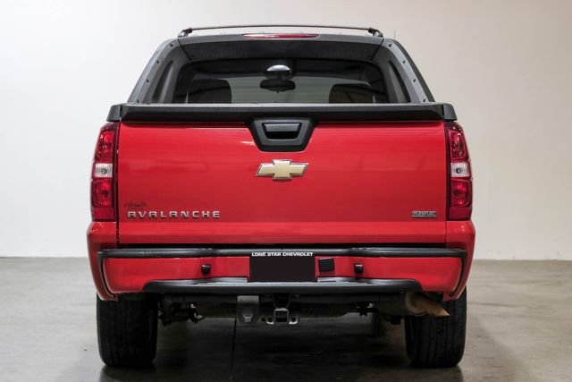 Used 2011 Chevrolet Avalanche LS RWD image 13