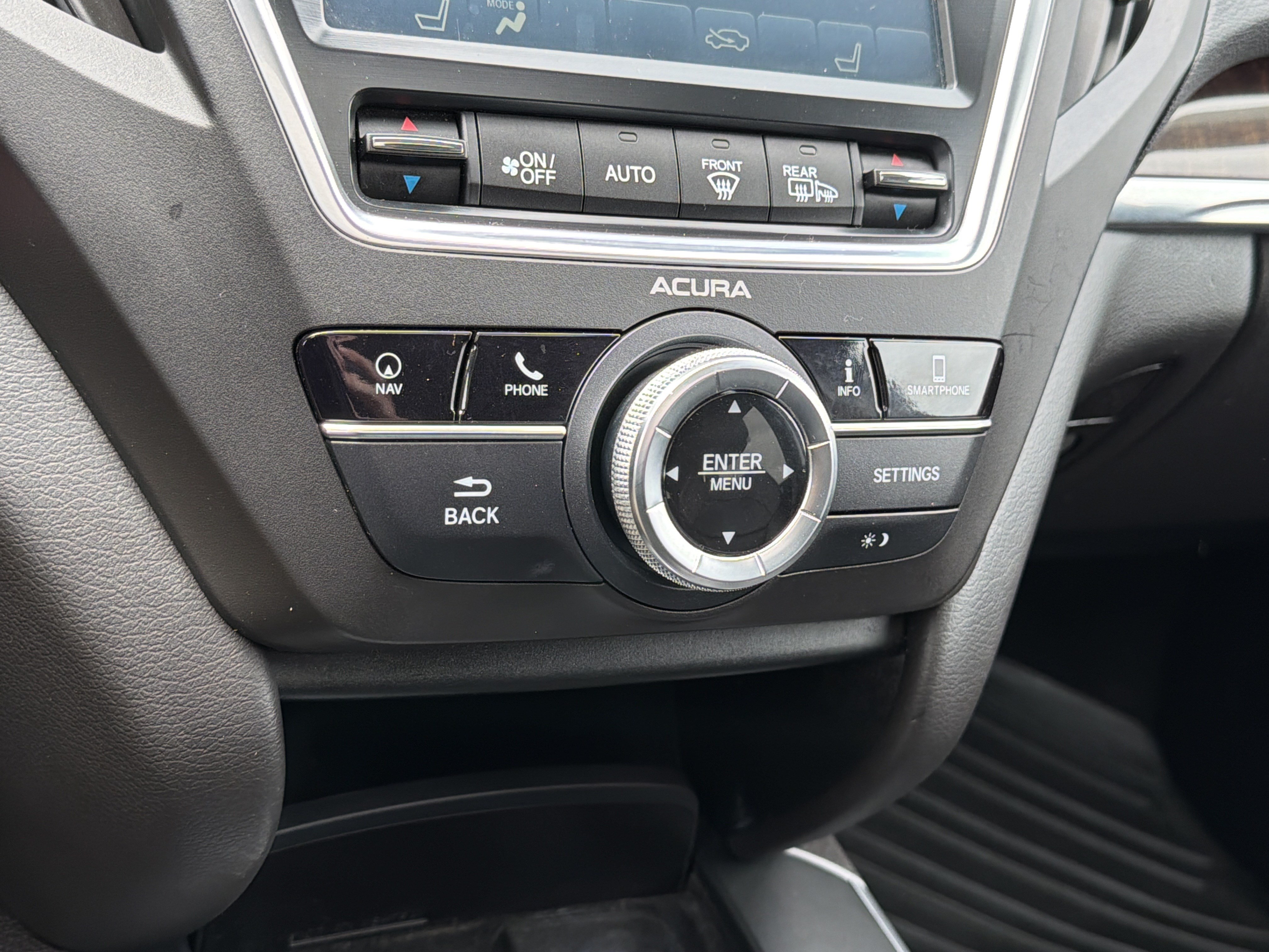 Used 2018 Acura MDX w/ Technology Package AWD/4WD image 24