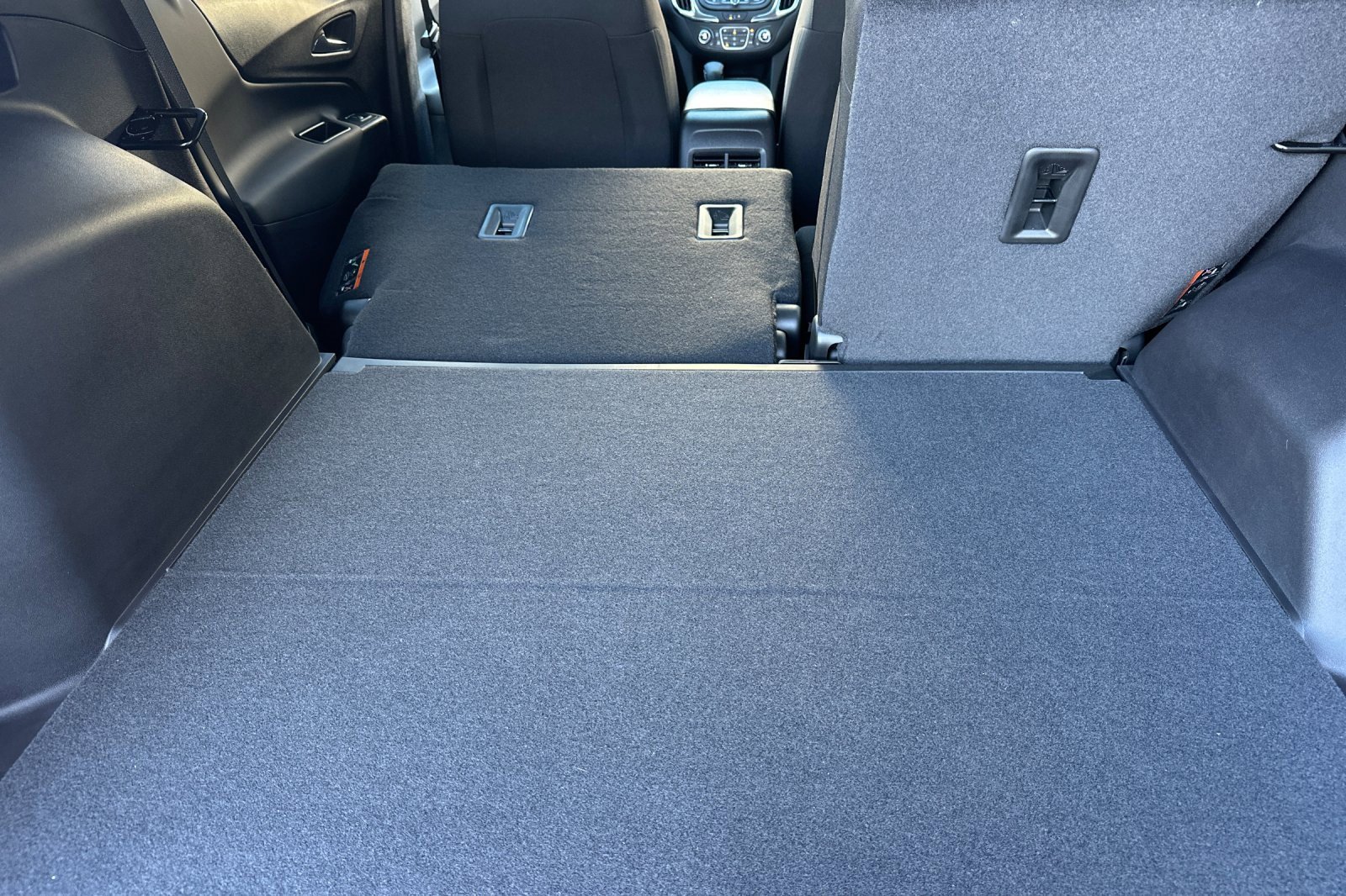 Used 2024 Chevrolet Equinox LT image 18