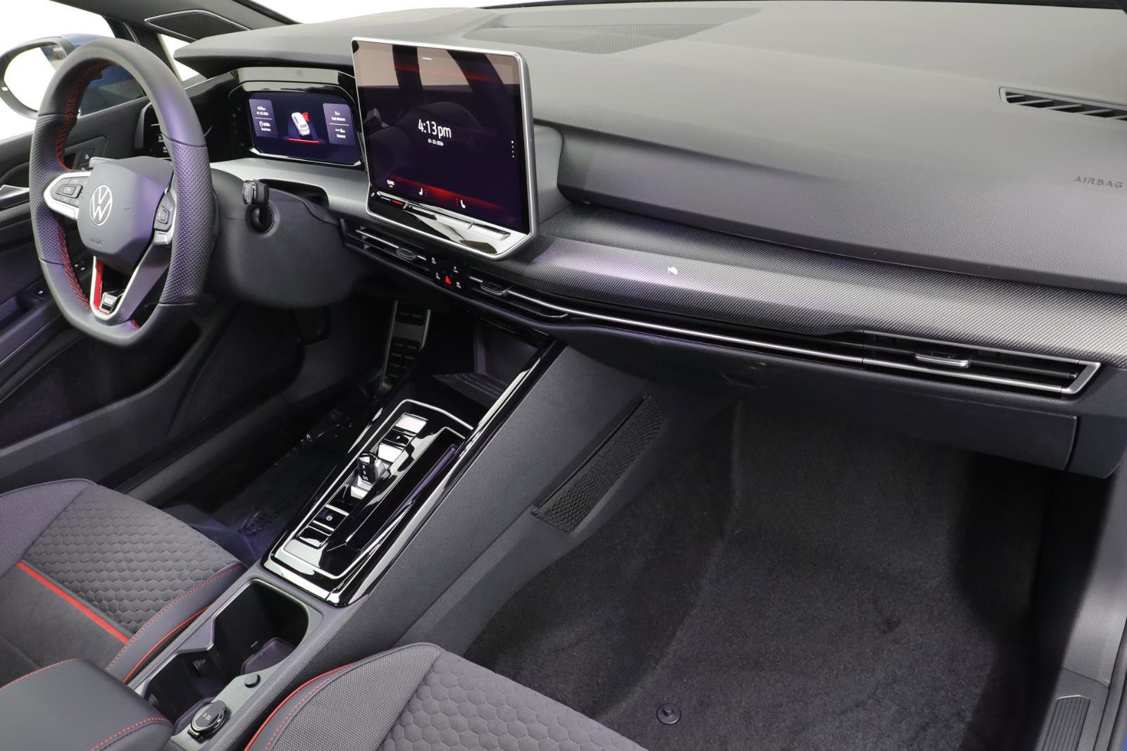 New 2026 Volkswagen Golf SE image 21