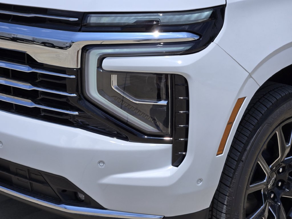 New 2026 Chevrolet Suburban LT w/ Comfort Package AWD/4WD image 7