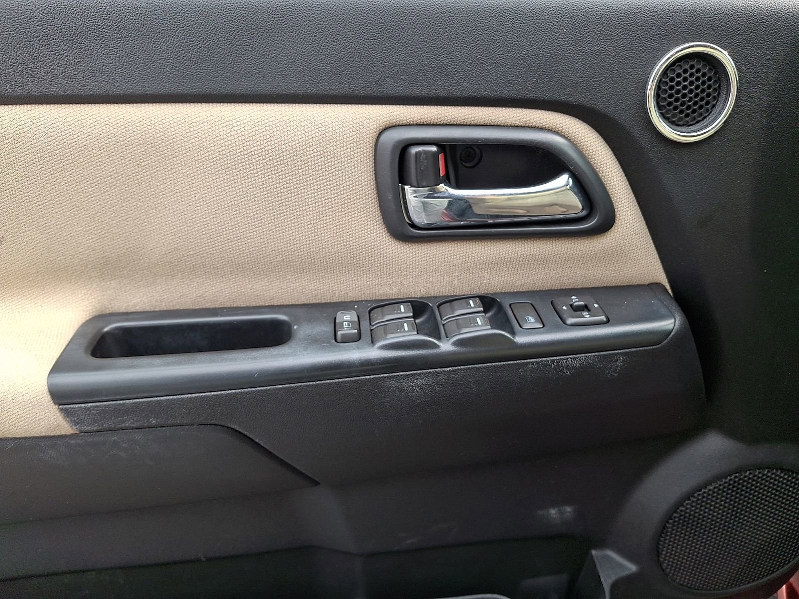 Used 2011 GMC Canyon SLE image 13