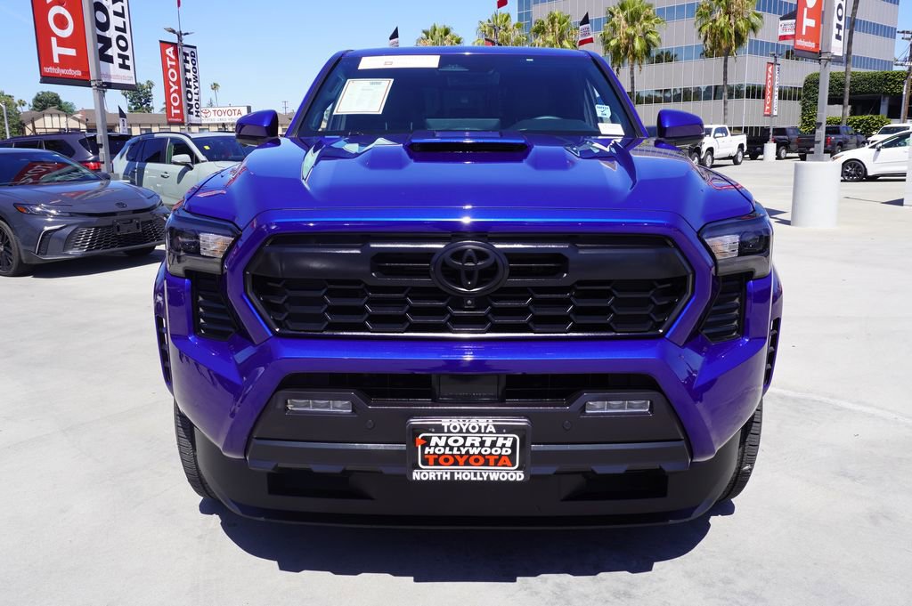 Certified 2025 Toyota Tacoma TRD Sport w/ TRD Sport Premium Package AWD/4WD image 3