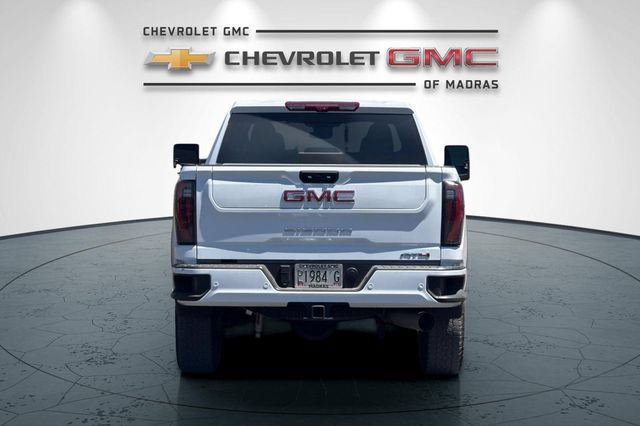 Used 2025 GMC Sierra 2500 AT4 w/ AT4 Premium Plus Package AWD/4WD image 4