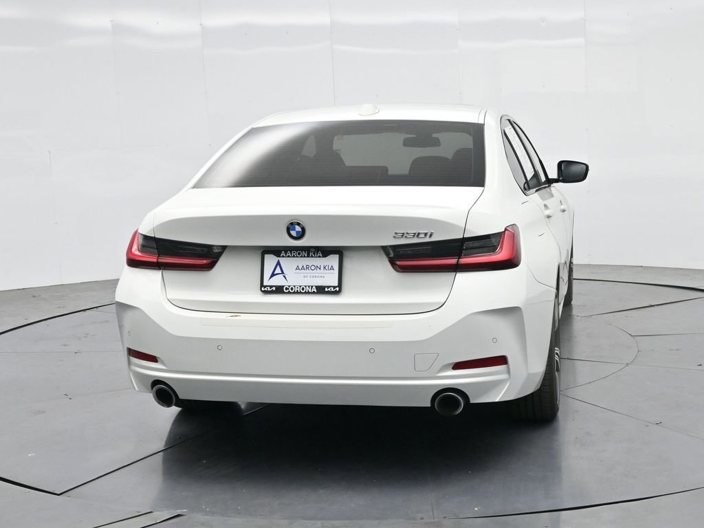 Used 2023 BMW 330i Sedan w/ Driving Assistance Package image 26