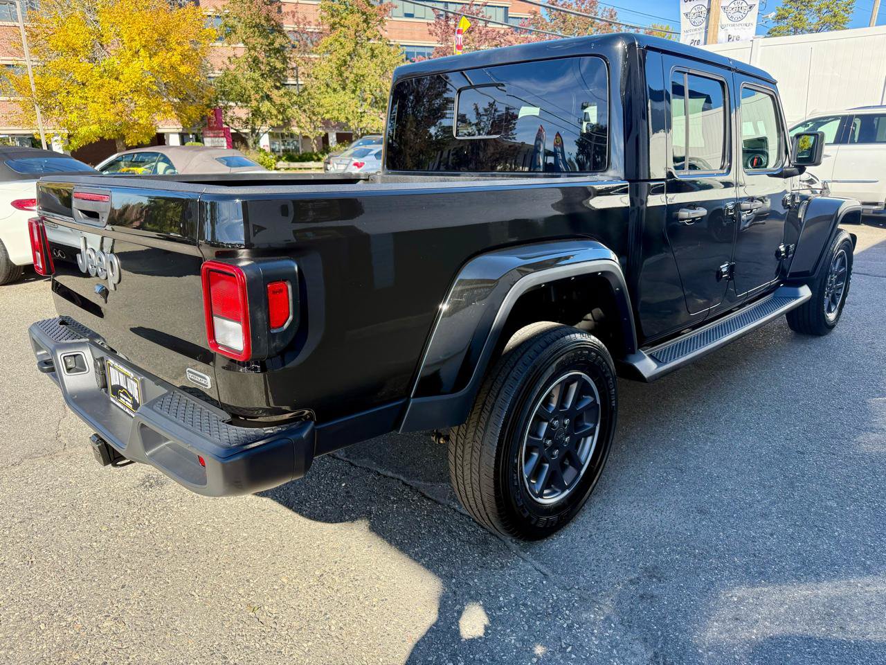 Used 2022 Jeep Gladiator Overland w/ Popular Equipment Package AWD/4WD image 5