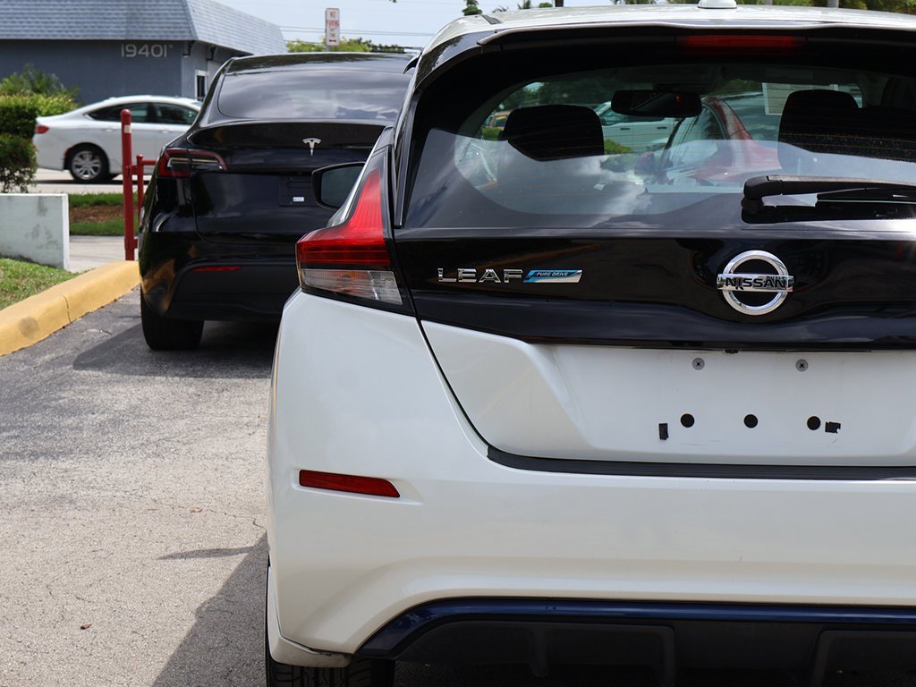 Used 2018 Nissan Leaf SV w/ SV Technology Package image 13