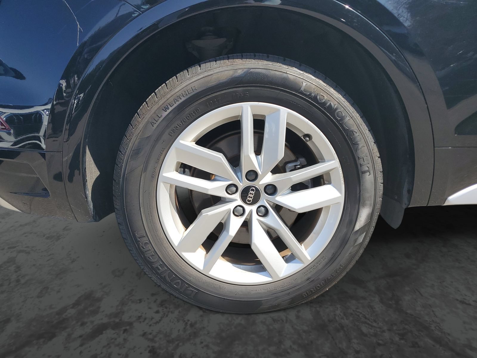 Used 2023 Audi Q5 2.0T Premium w/ Convenience Package AWD/4WD image 5