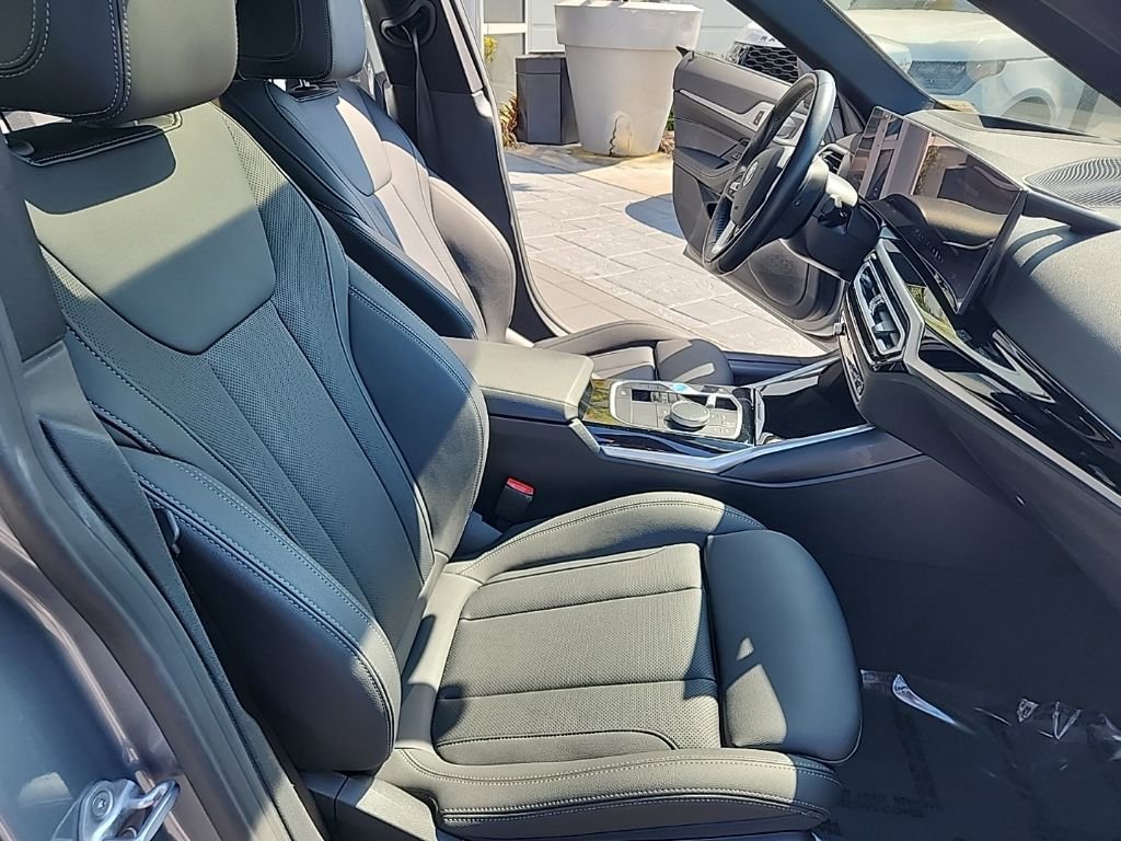 Used 2024 BMW i4 eDrive40 image 22