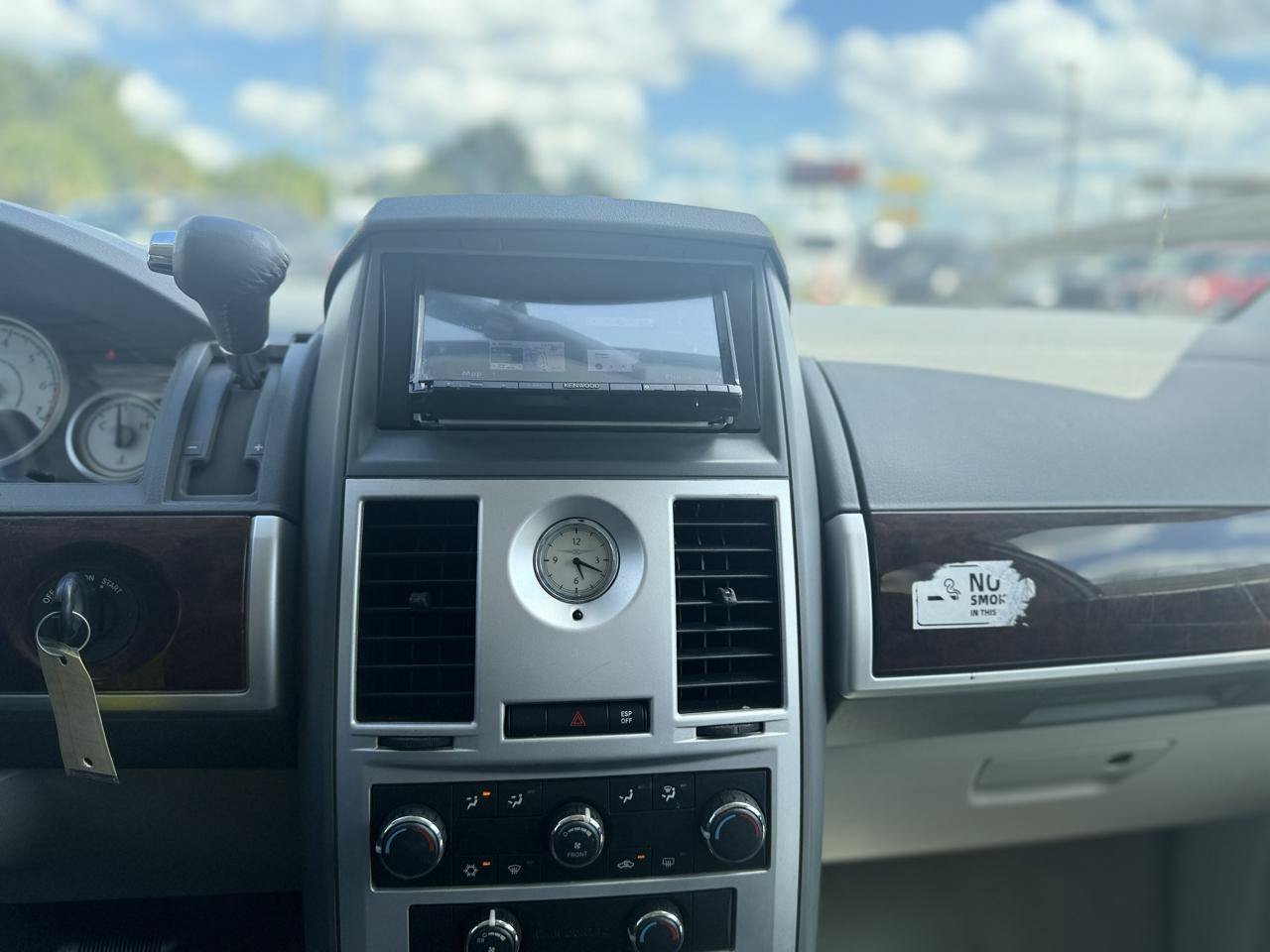 Used 2010 Chrysler Town & Country Touring FWD image 42