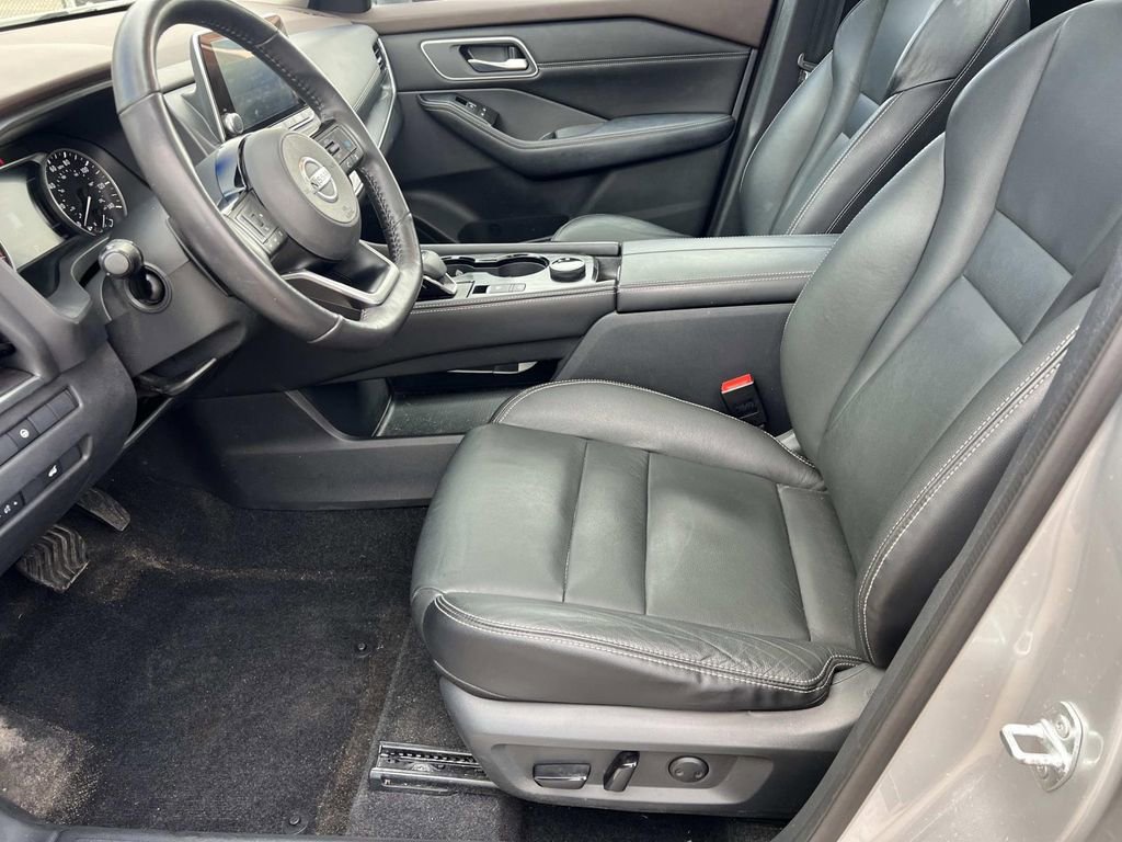 Used 2021 Nissan Rogue SL image 14