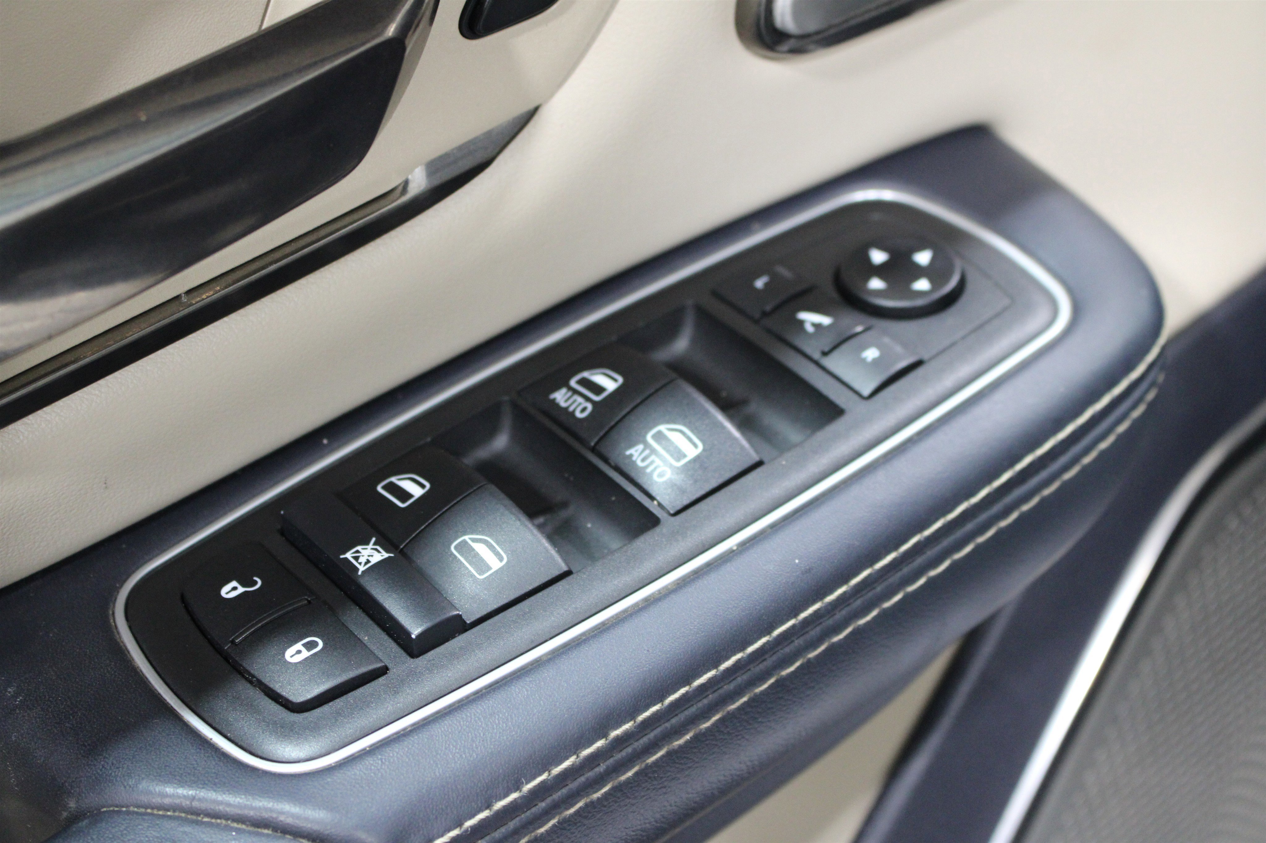 Used 2021 RAM 1500 Limited AWD/4WD image 7