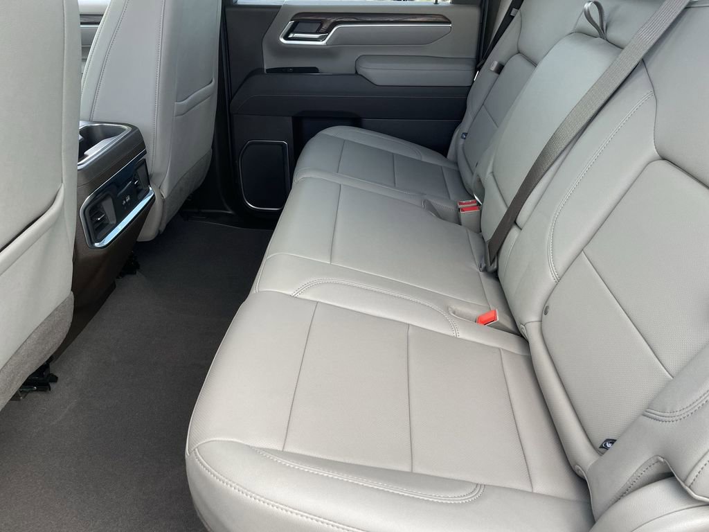 Used 2025 GMC Sierra 2500 SLT w/ SLT Convenience Package image 25