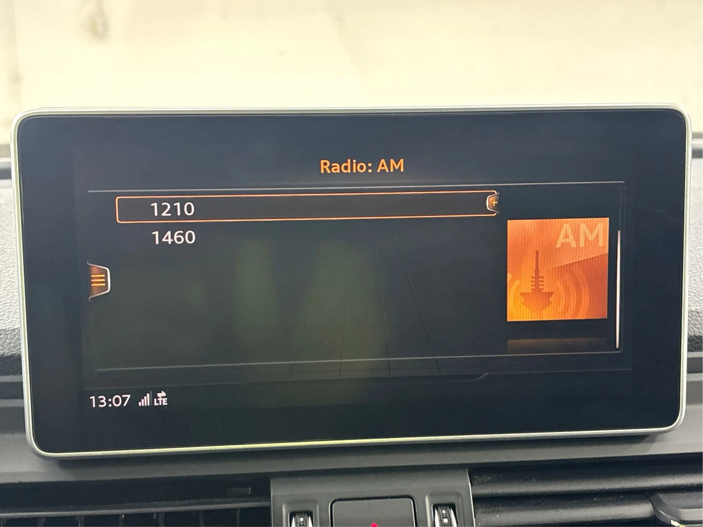 Used 2018 Audi Q5 2.0T Premium Plus w/ Premium Plus Package image 19