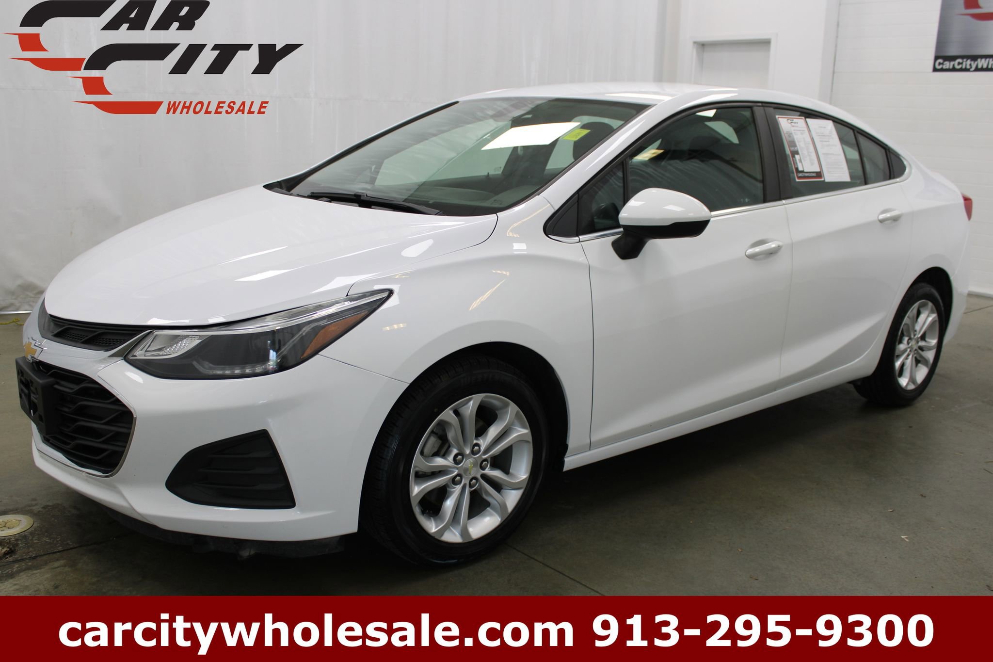 Used 2019 Chevrolet Cruze LT w/ Convenience Package image 1