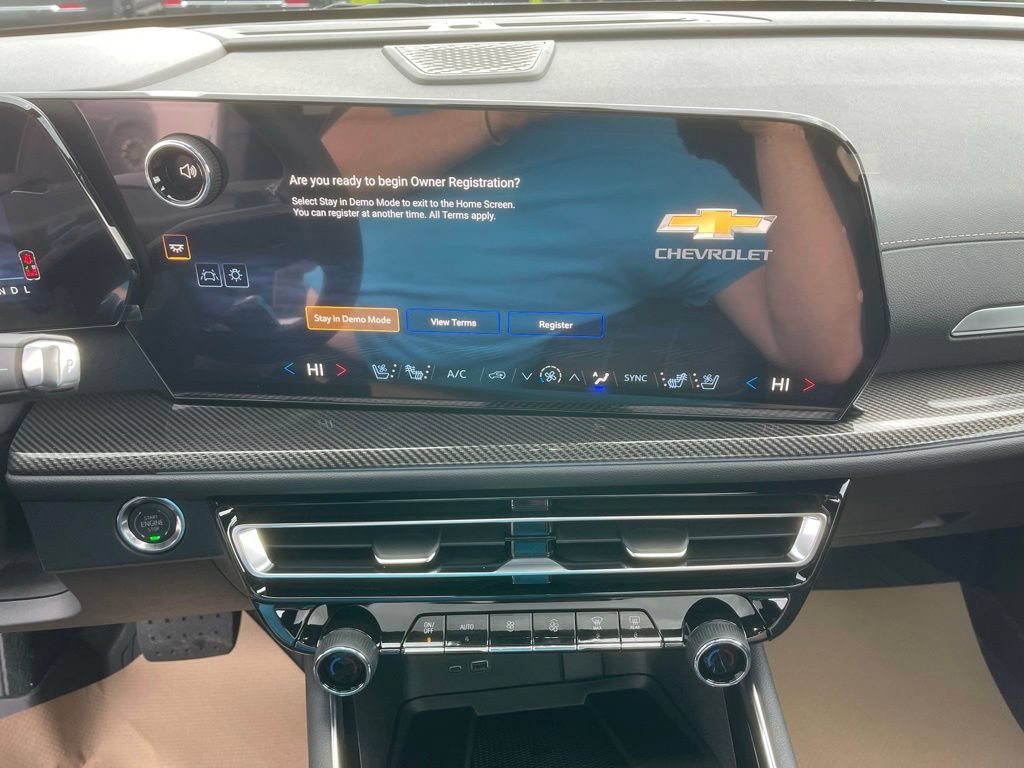 New 2026 Chevrolet Traverse High Country w/ LPO, Floor Liner Package AWD/4WD image 16