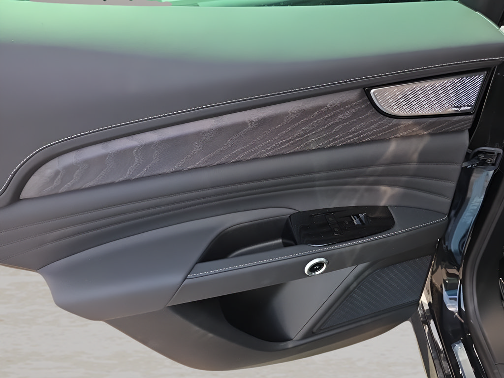 New 2025 Maserati Grecale GT AWD/4WD image 29