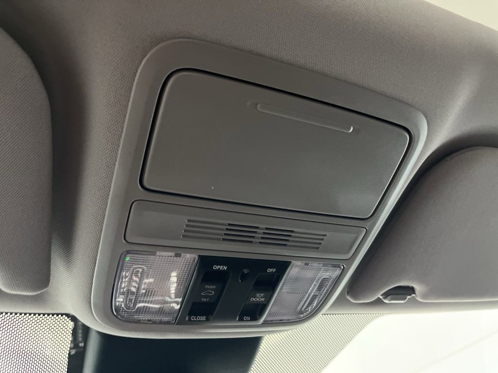 Used 2024 Honda Odyssey EX-L image 70