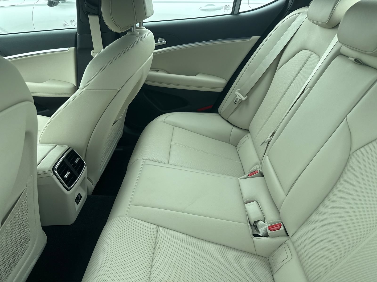 Used 2026 Genesis G70 2.5T AWD/4WD image 13