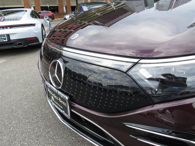 Used 2024 Mercedes-Benz EQS 580 4MATIC Sedan w/ Executive Interior Package image 28