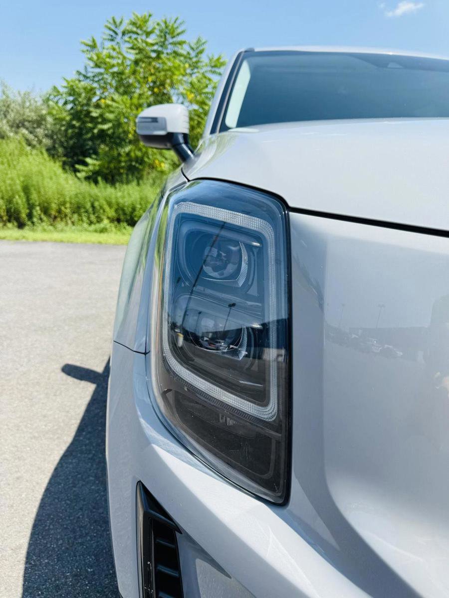 Used 2022 Kia Telluride SX w/ SX Prestige Package image 15