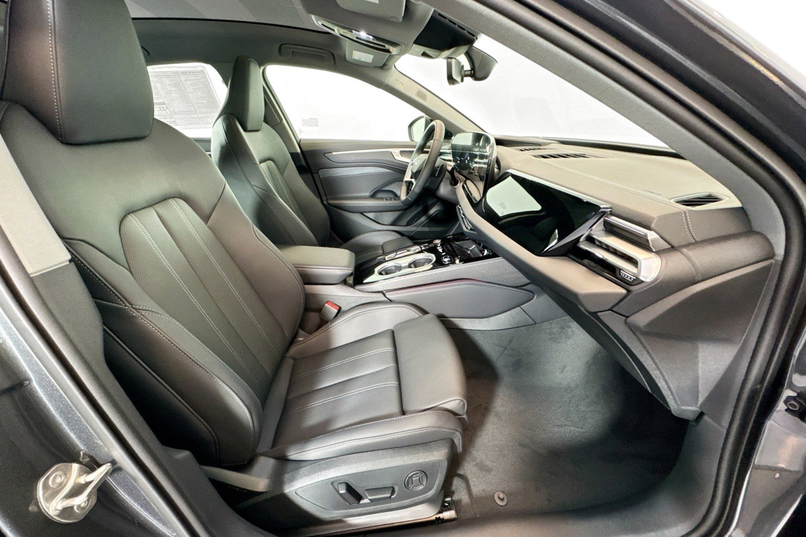 New 2026 Audi A6 Premium Plus image 24