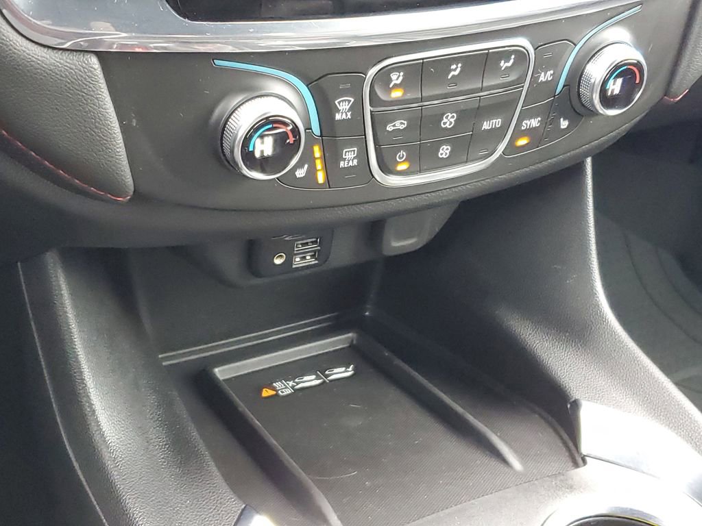 Used 2023 Chevrolet Traverse RS w/ LPO, Floor Liner Package image 19