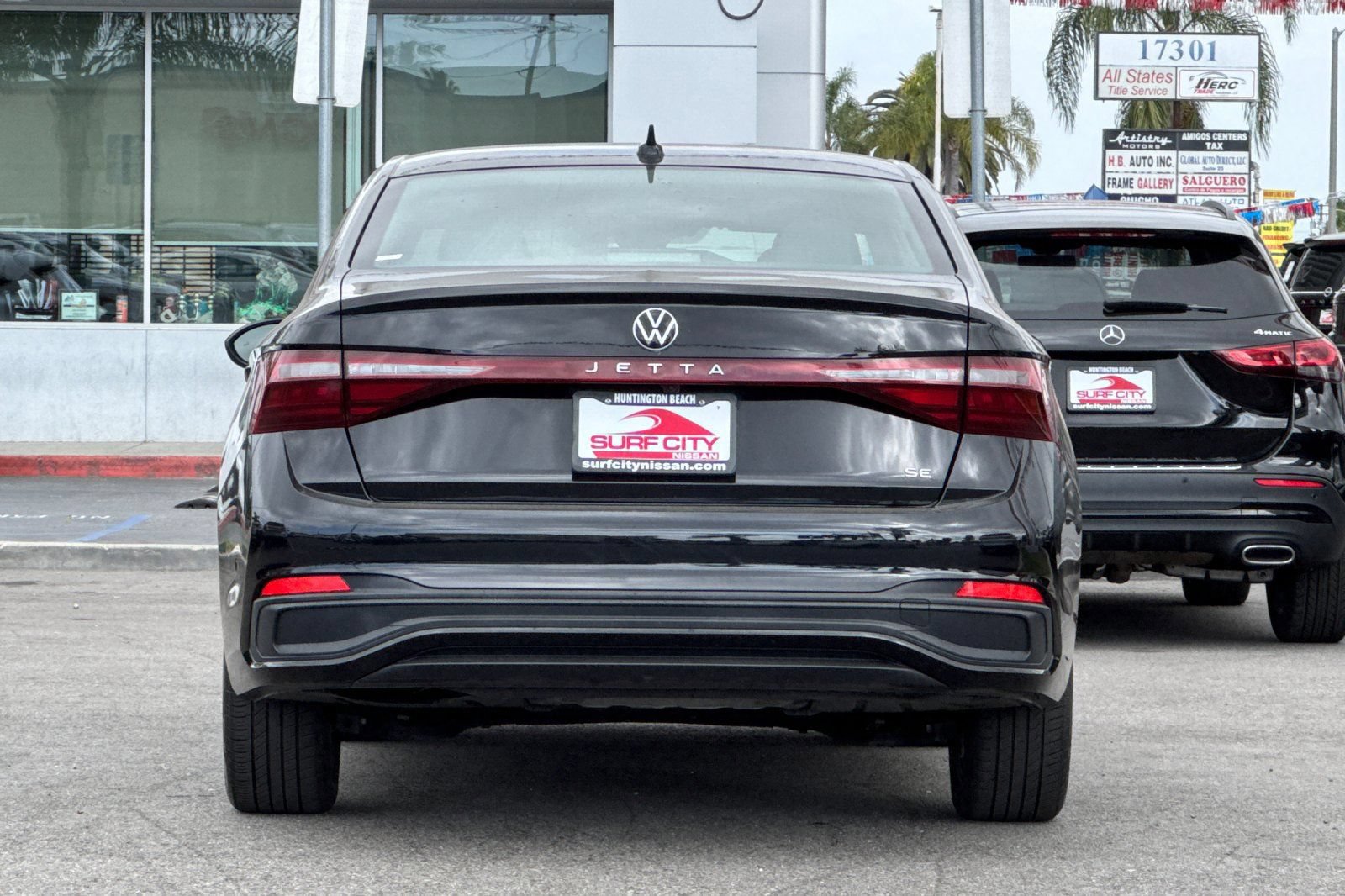 Used 2025 Volkswagen Jetta SE FWD image 5