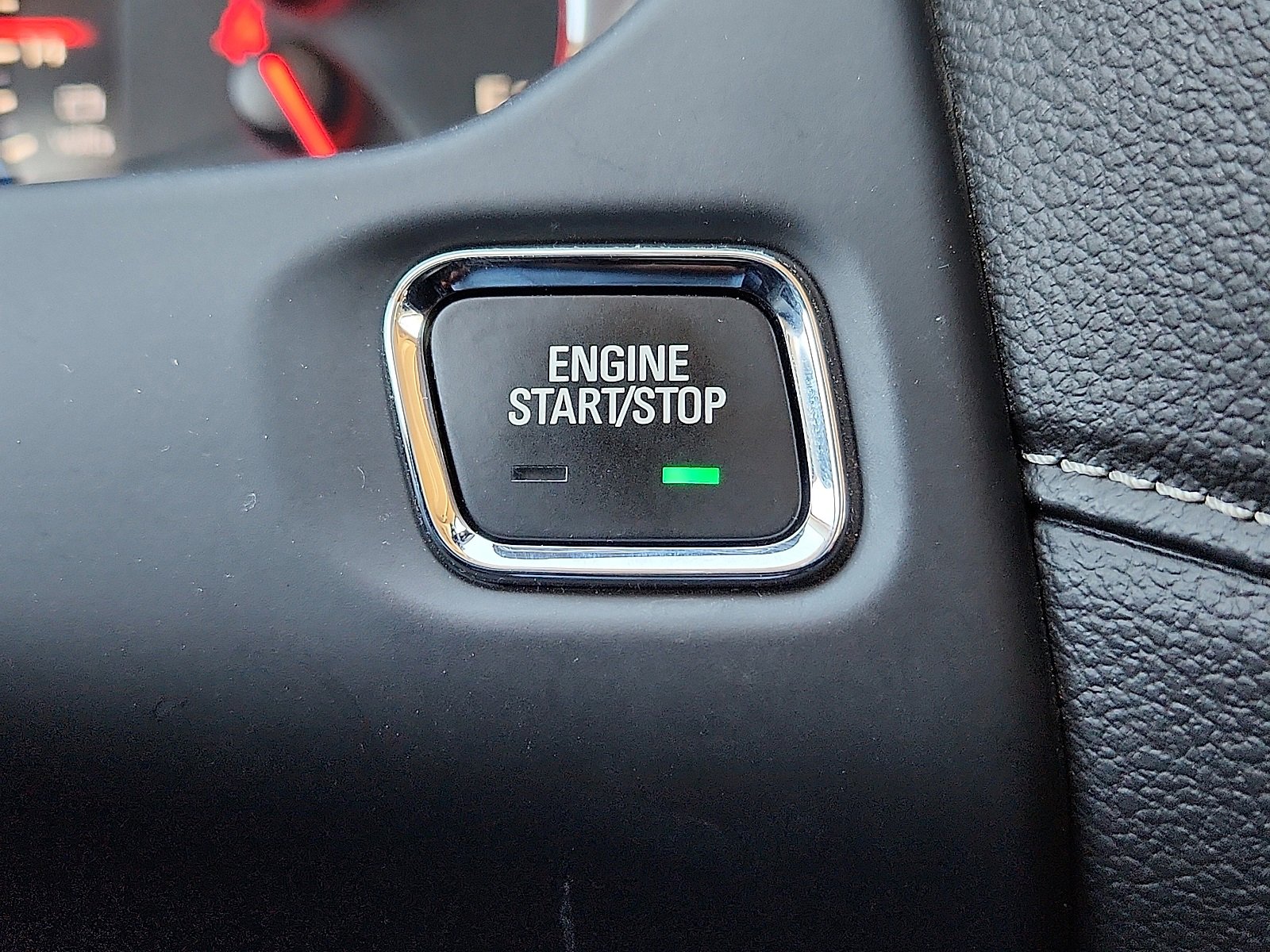 Used 2023 GMC Acadia Denali w/ Black Diamond Edition image 19