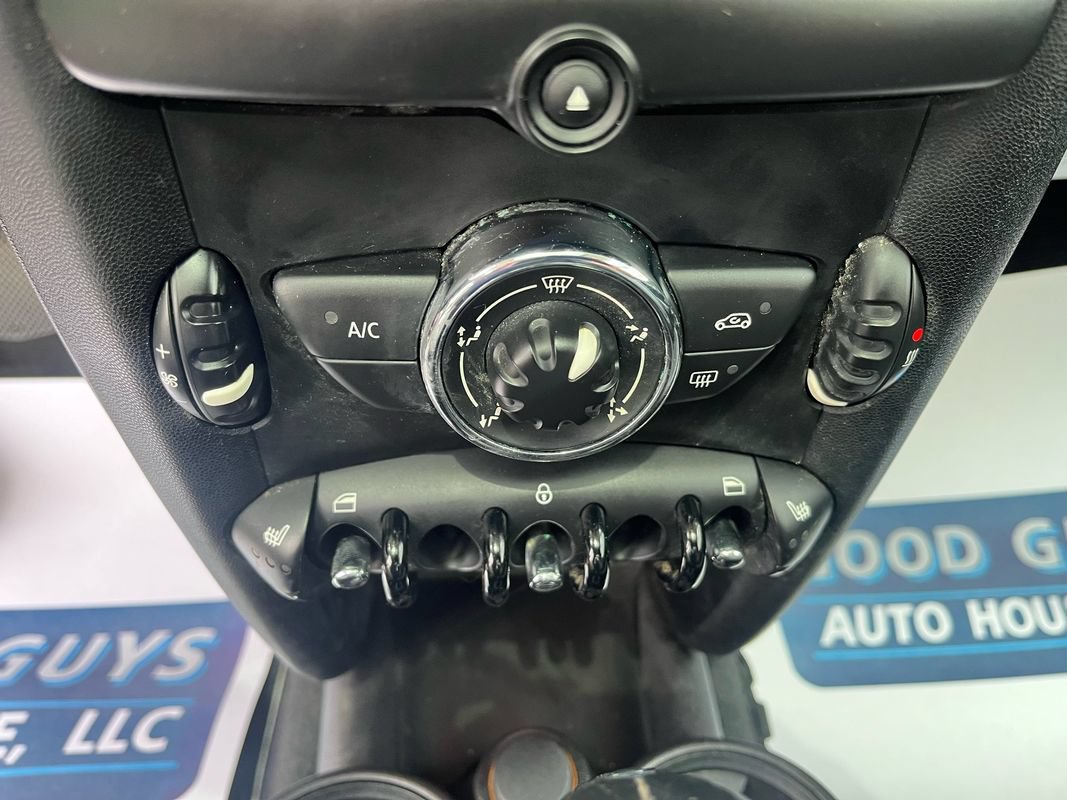 Used 2012 MINI Cooper Clubman FWD image 8