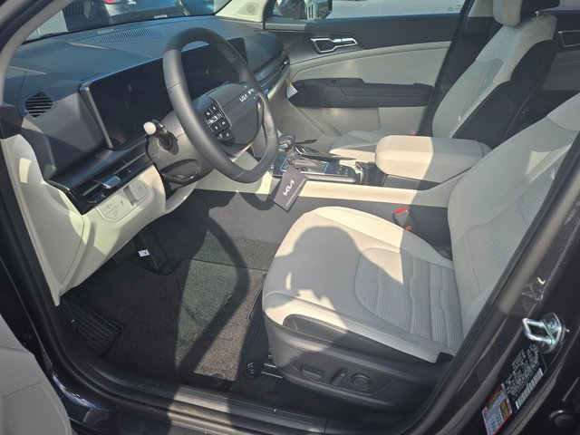 New 2026 Kia Sportage SX image 6
