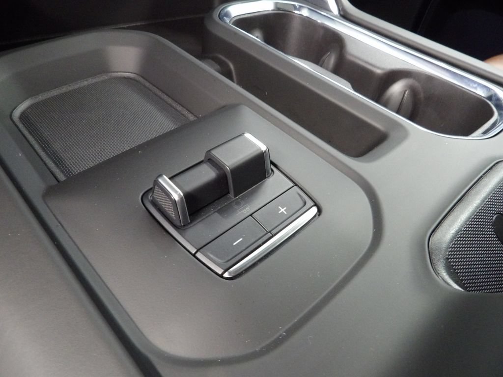 Used 2025 GMC Sierra 2500 Denali Ultimate AWD/4WD image 62