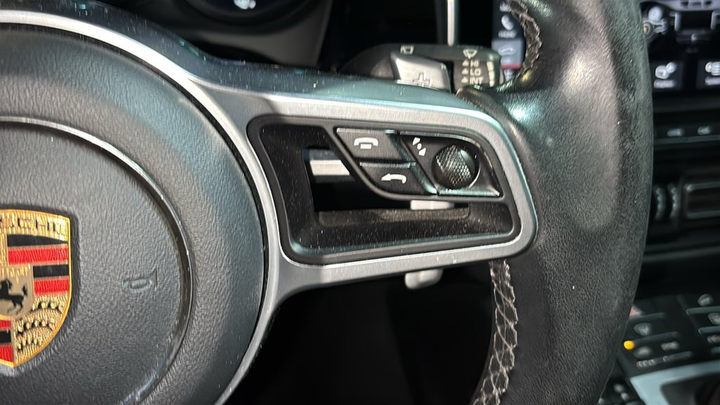 Used 2020 Porsche Macan AWD/4WD image 16