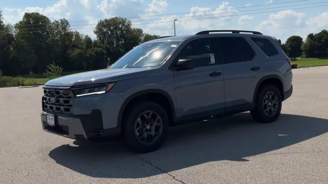 New 2026 Honda Pilot TrailSport image 4