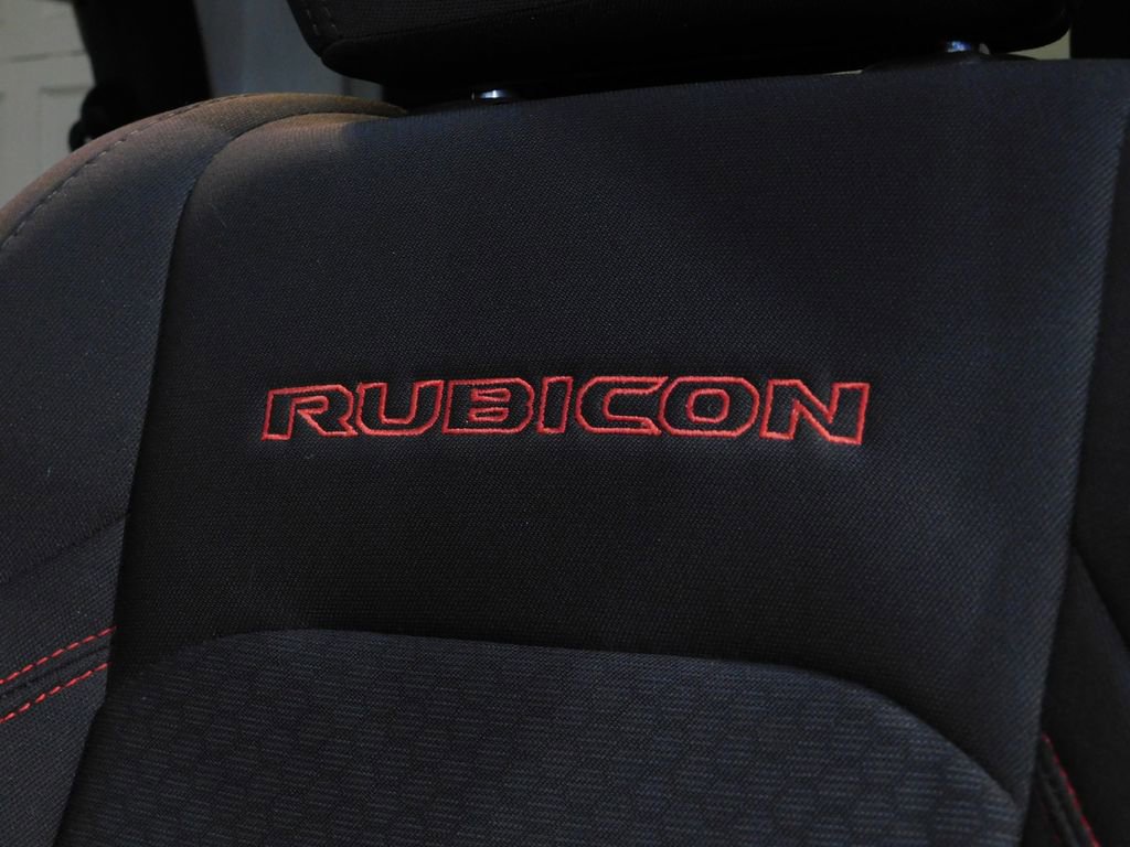Used 2019 Jeep Wrangler Rubicon w/ Uconnect 4C Nav & Sound Group image 40