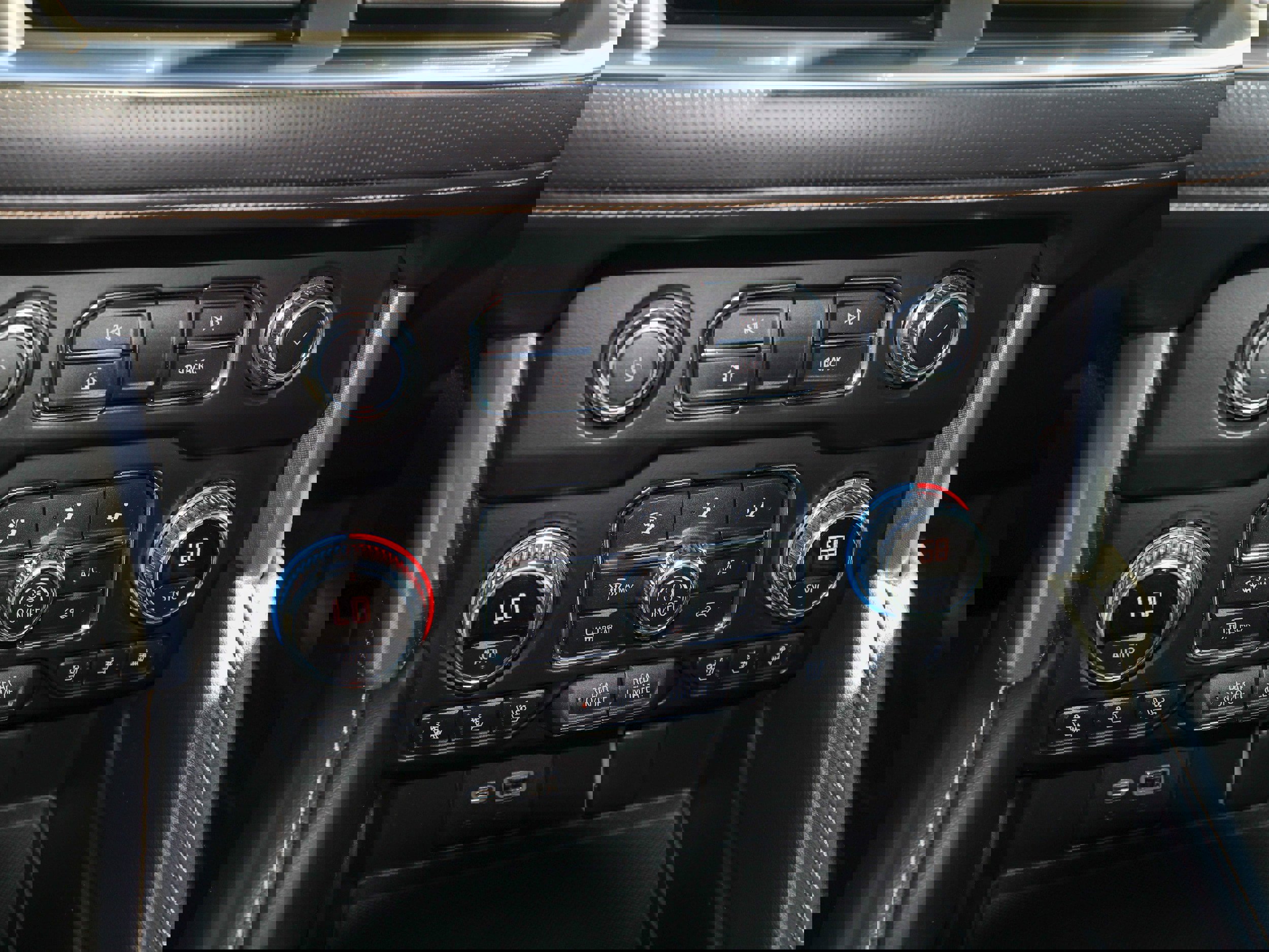 Used 2022 GMC Yukon XL SLT w/ SLT Premium Package image 28