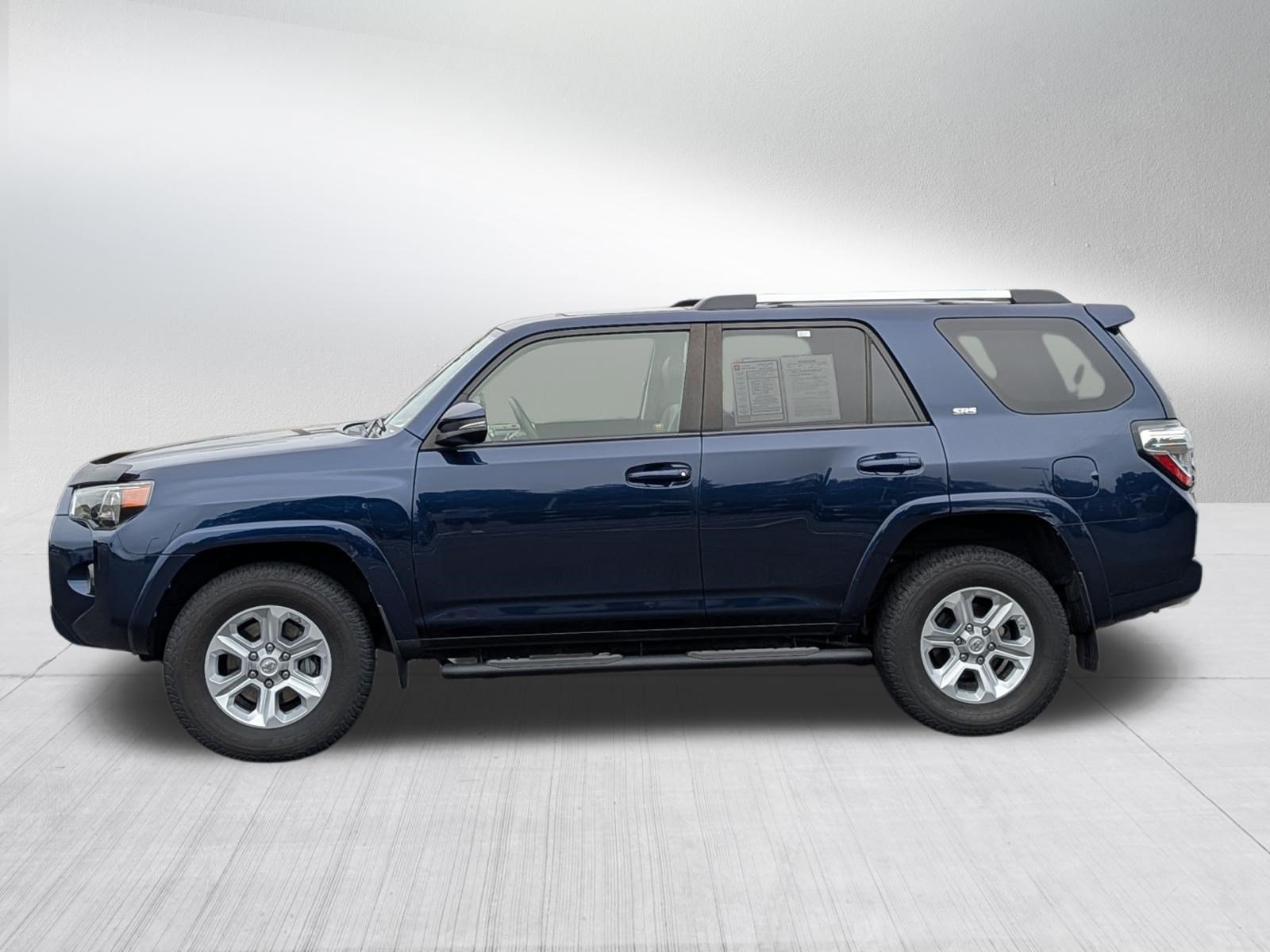 Certified 2019 Toyota 4Runner SR5 Premium AWD/4WD image 4