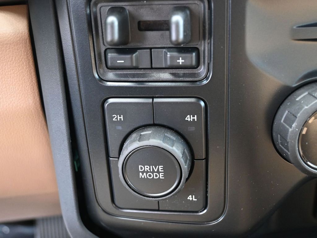 New 2026 Ford F350 XLT w/ XLT Premium Package image 34