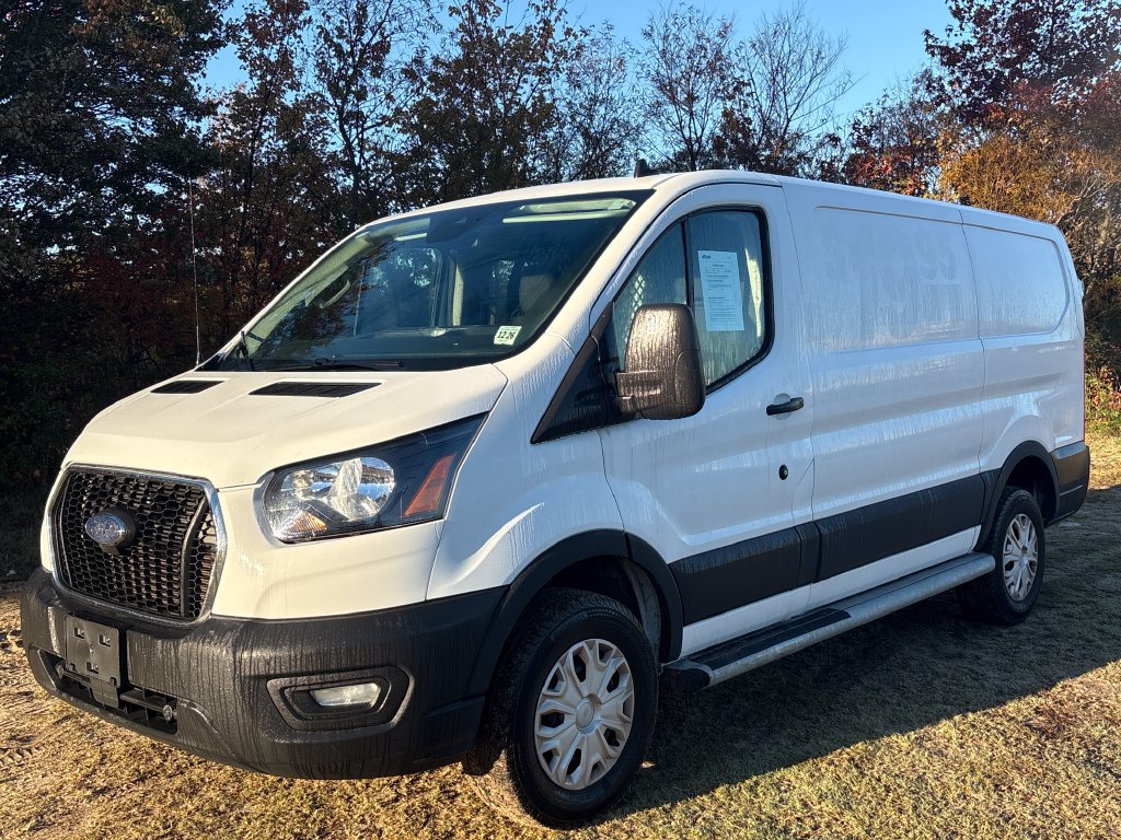 Used 2024 Ford Transit 250 Low Roof w/ Exterior Upgrade Package RWD image 9